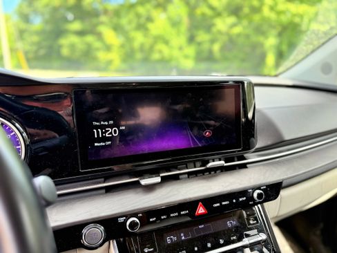 Used 2022 Kia Carnival SX FWD image 16