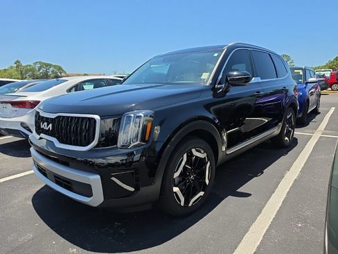 Certified 2025 Kia Telluride EX FWD image 6