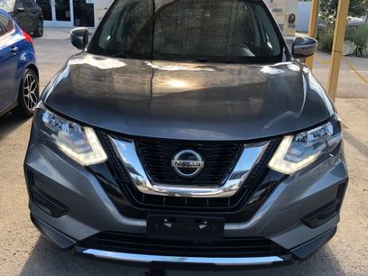 Used 2018 Nissan Rogue SV