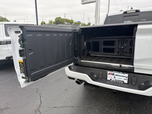 New 2026 RAM 1500 Limited AWD/4WD image 15