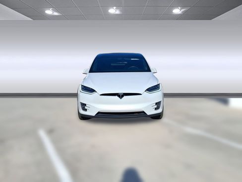 Used 2021 Tesla Model X Long Range image 6