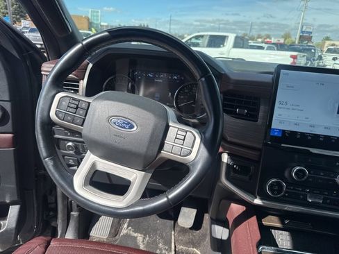Used 2022 Ford Expedition Limited AWD/4WD image 45