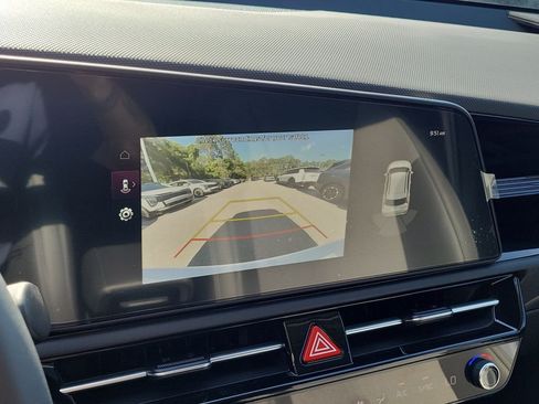 New 2026 Kia Niro EX FWD image 31