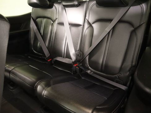 Used 2023 Jeep Wagoneer 4WD w/ Premium Group I image 14