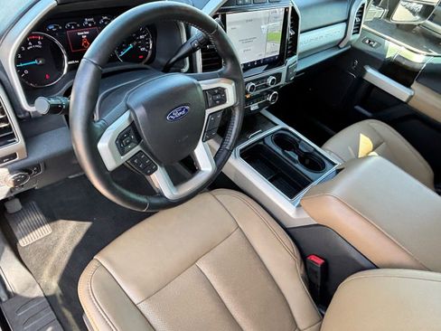 Used 2022 Ford F250 Lariat image 18