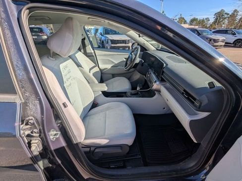 Used 2024 Hyundai Kona SEL image 13