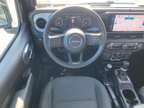 New 2026 Jeep Gladiator Sport AWD/4WD image 35