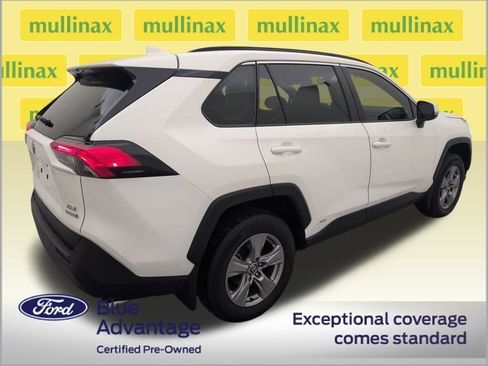 Used 2024 Toyota RAV4 XLE image 4