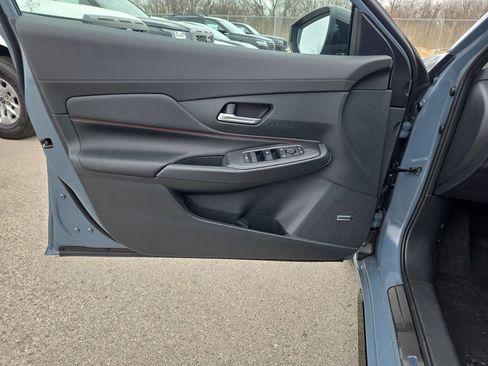 New 2026 Nissan Sentra SR w/ SR Premium Package FWD image 11