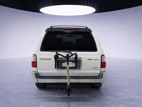 Used 2002 Toyota 4Runner SR5 image 3