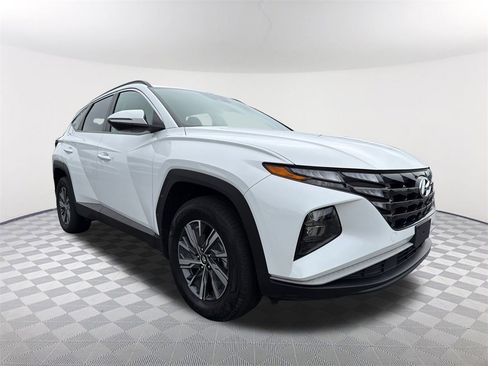 Used 2022 Hyundai Tucson Blue image 3