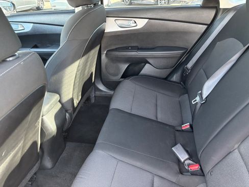 Used 2023 Kia Forte LXS image 18