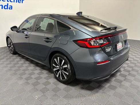 Used 2024 Honda Civic EX-L image 4