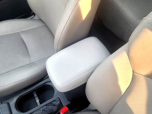 Used 2015 Subaru Forester 2.5i Limited image 15