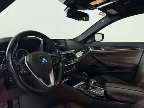 Used 2018 BMW 530e xDrive AWD/4WD image 4
