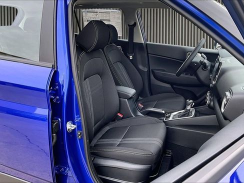 New 2026 Hyundai Venue SEL FWD image 9