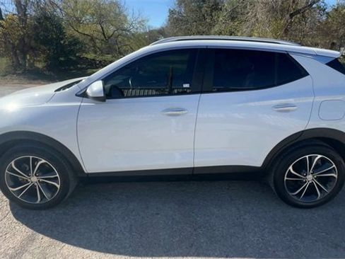 Used 2022 Buick Encore GX Select image 5