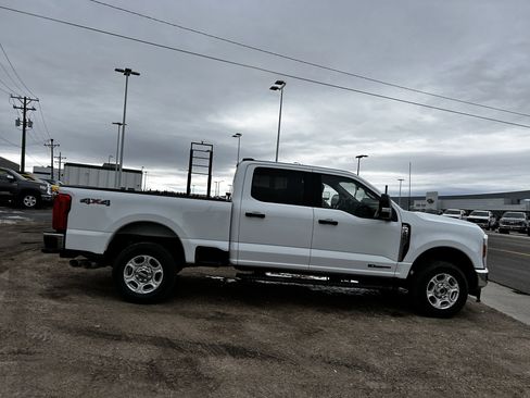 Used 2025 Ford F250 XLT image 4