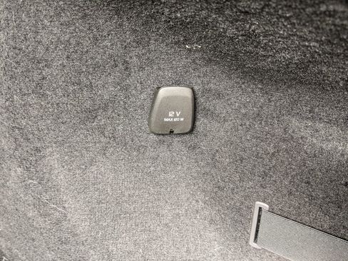 Certified 2023 Volvo XC90 T8 Ultimate image 28