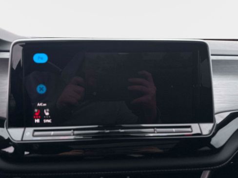 New 2026 Volkswagen Atlas Cross Sport SE image 25