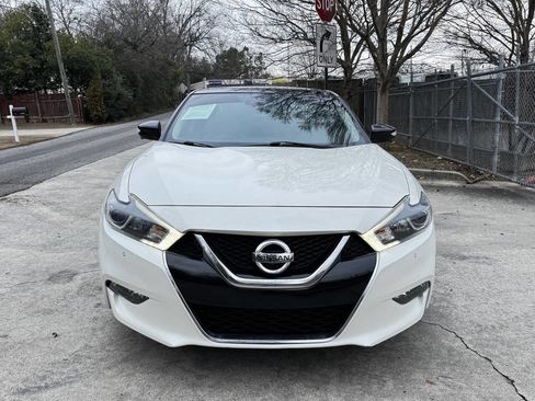 Used 2018 Nissan Maxima Platinum image 2