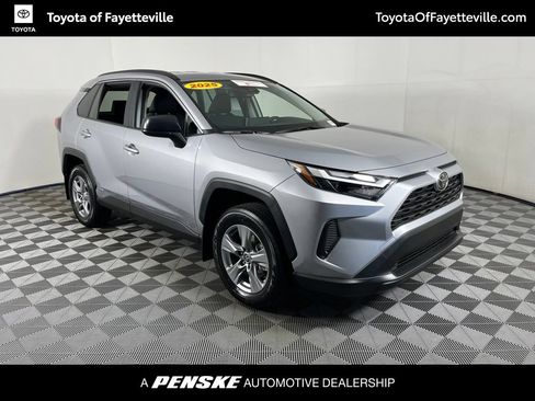 Certified 2025 Toyota RAV4 LE AWD/4WD image 19