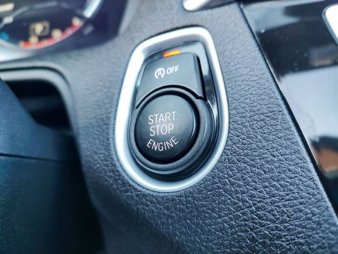 Used 2020 BMW 230i xDrive Convertible w/ Premium Package image 12