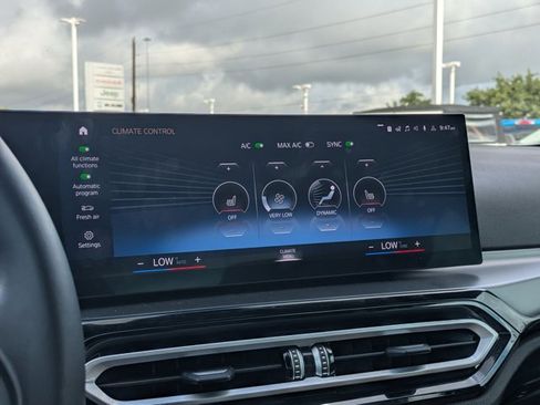 Used 2024 BMW 230i Coupe w/ Convenience Package RWD image 11