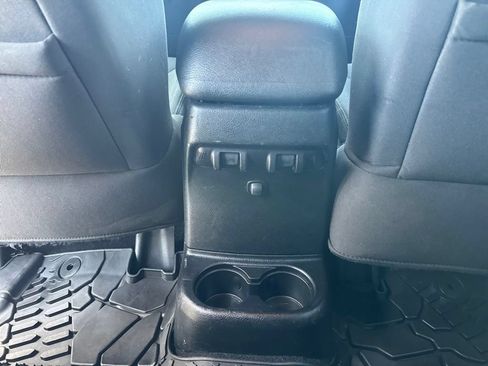Used 2017 Jeep Wrangler Unlimited Sport w/ Quick Order Package 24S AWD/4WD image 17