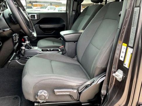 Used 2020 Jeep Wrangler Unlimited Sport image 7