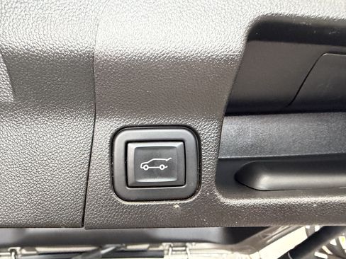 Used 2023 GMC Acadia Denali w/ Trailering Package FWD image 38