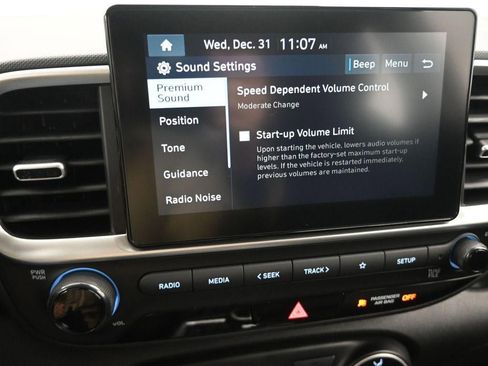 New 2026 Hyundai Venue SE image 16