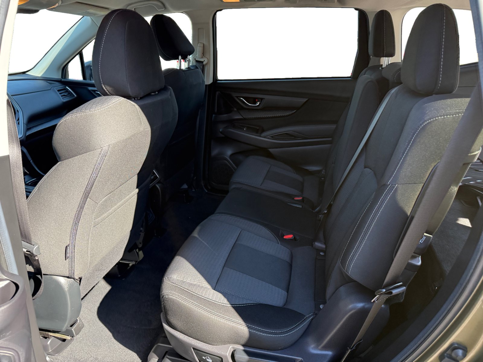 Used 2024 Subaru Ascent Premium w/ Convenience Package AWD/4WD image 16