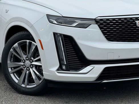 Certified 2024 Cadillac XT6 Premium Luxury FWD image 5