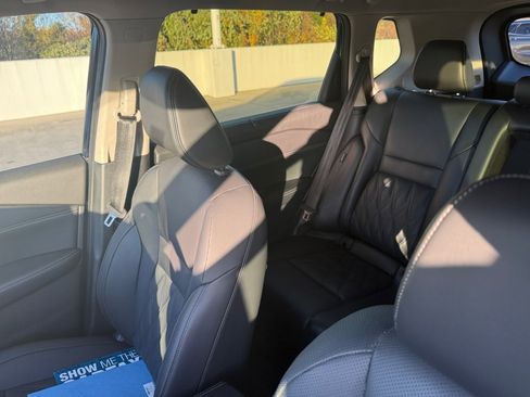 Used 2024 Nissan Rogue Platinum w/ Platinum Premium Package image 33