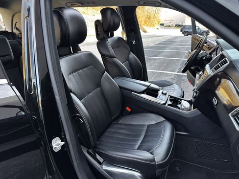 Used 2013 Mercedes-Benz GL 450 4MATIC w/ Premium 2 Pkg image 30