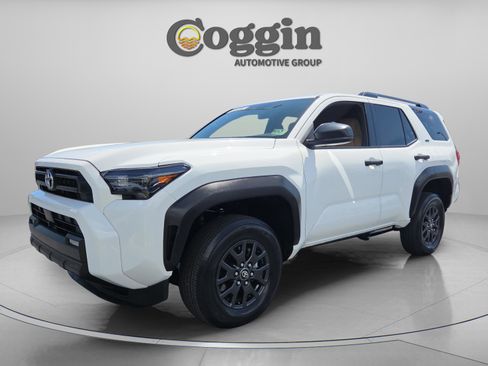 Used 2025 Toyota 4Runner SR5 image 1