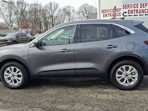 Certified 2024 Ford Escape Active w/ Tech Pack #2 image 3