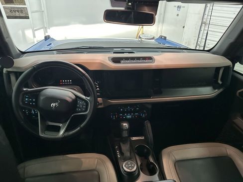 Used 2022 Ford Bronco Wildtrak image 22