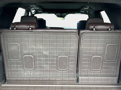 Used 2023 Cadillac Escalade Premium Luxury Platinum w/ LPO, Floor Liner Package AWD/4WD image 13
