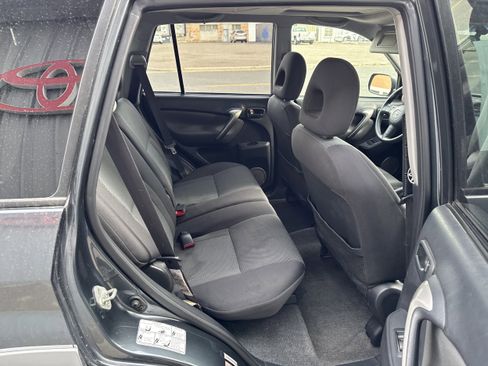 Used 2004 Toyota RAV4 Base image 5