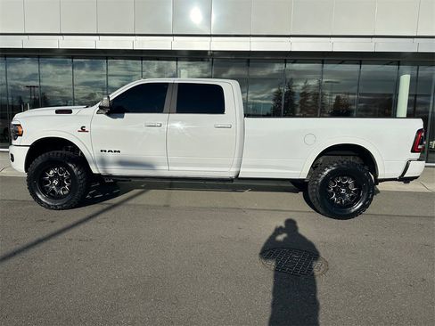 Used 2022 RAM 3500 Limited image 2