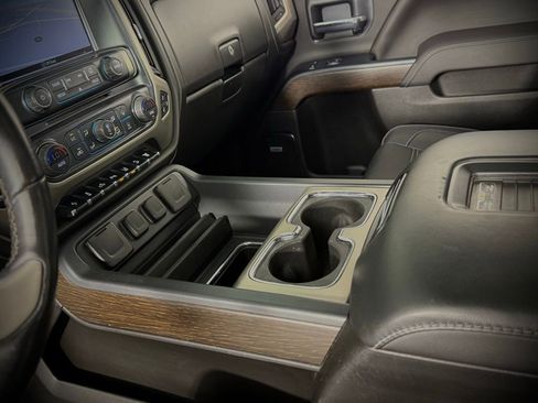 Used 2019 GMC Sierra 2500 Denali image 25