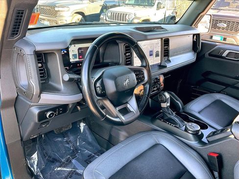 Used 2024 Ford Bronco Big Bend image 8