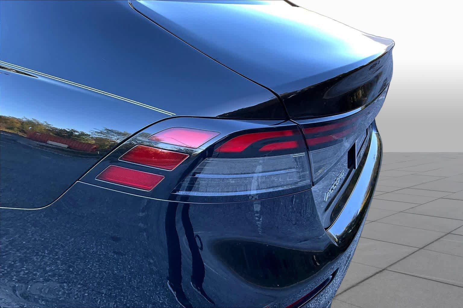 Used 2023 Honda Accord EX image 28