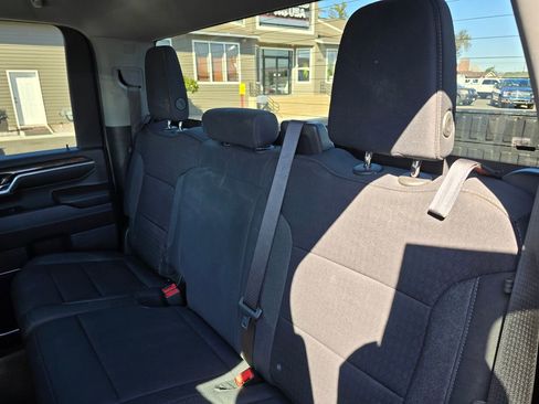 Used 2024 GMC Sierra 2500 SLE image 19