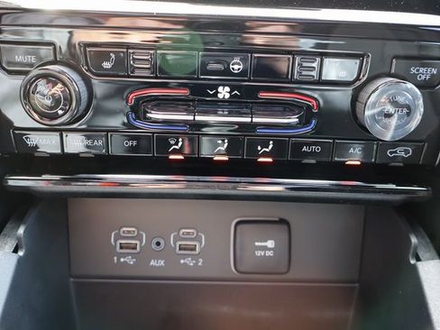 New 2025 Jeep Grand Cherokee Limited 4xe image 18