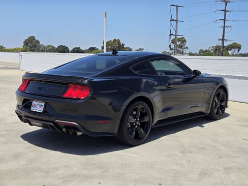 Used 2022 Ford Mustang GT Premium w/ Black Accent Package RWD image 4