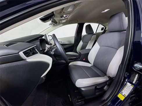 Certified 2025 Toyota Corolla LE image 5