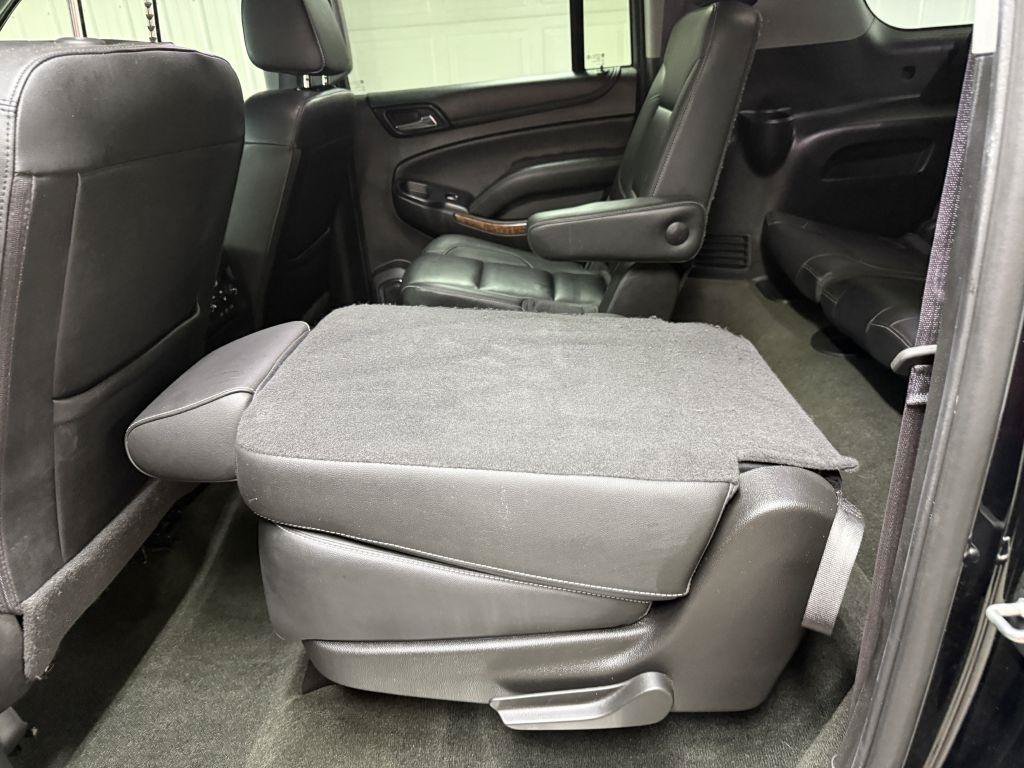 Used 2017 Chevrolet Suburban Premier AWD/4WD image 36